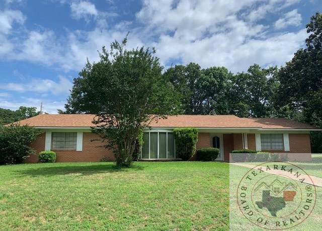 Property at 1 Lambeth Cr Cir, Texarkana, TX 75503, 5 beds, 3 baths