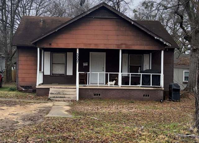 Property at 3007 Walnut St, Texarkana, TX 75503, 2 beds, 1 bath