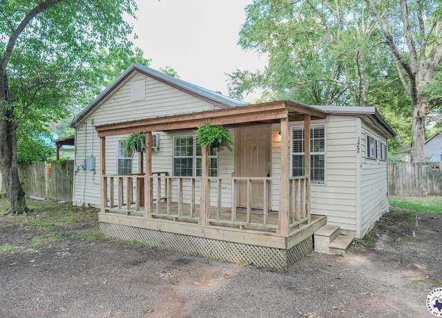 Property at 122 Arnold Ln, Hooks, TX 75561, 3 beds, 1 bath