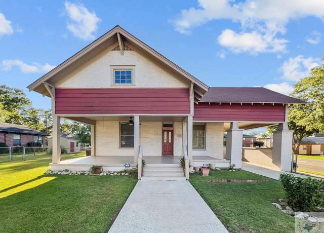 Property at 2323 County Ave, Texarkana, AR 71854, 3 beds, 2 baths