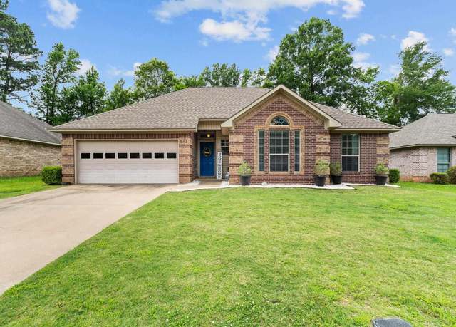 Property at 513 E Greenfield Dr, Wake Village, TX 75501, 3 beds, 2 baths