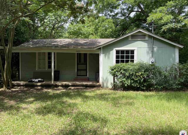 Property at 603 First St, Queen City, TX 75572, 1 bed, 1 bath