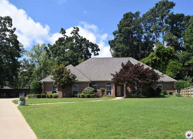 Property at 2905 Landon Ln, Texarkana, TX 75503, 4 beds, 2.5 baths