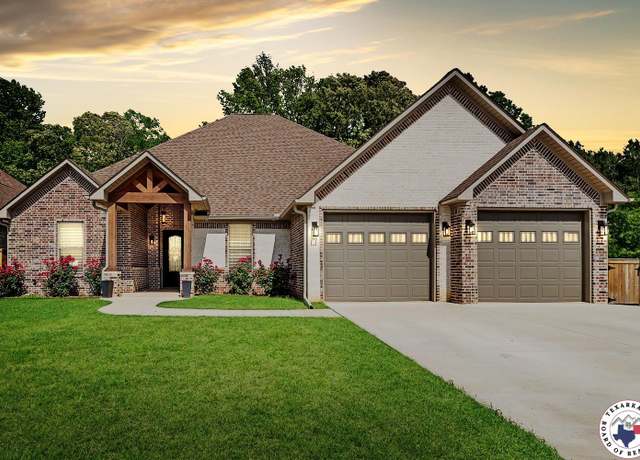 Property at 6826 Maple View Ln, Texarkana, TX 75503, 5 beds, 3.5 baths