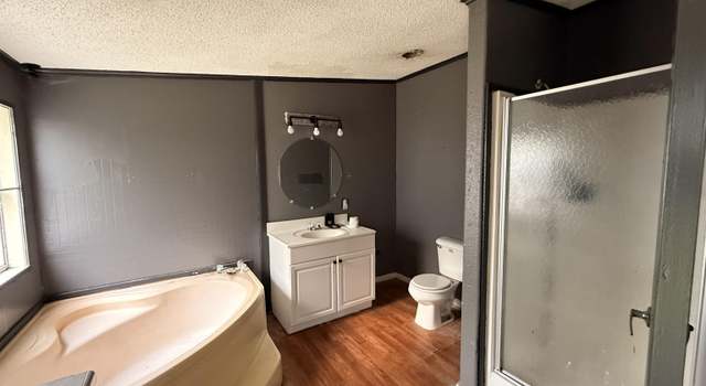 Photo of 909 Brooks St, New Boston, TX 75570