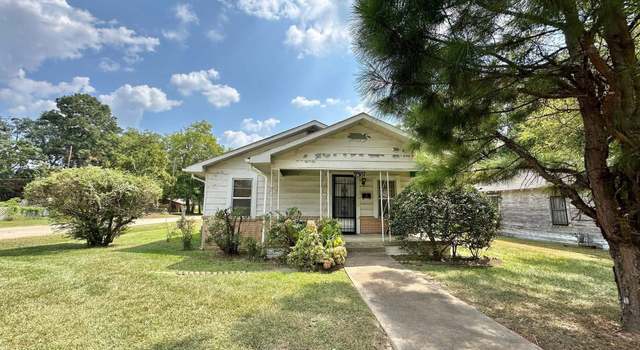 Photo of 2301 W 13th St, Texarkana, TX 75501