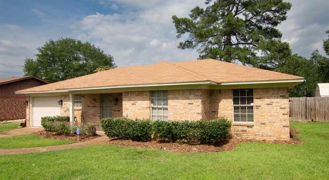 Photo of 4718 Charleston St, Texarkana, AR 71854
