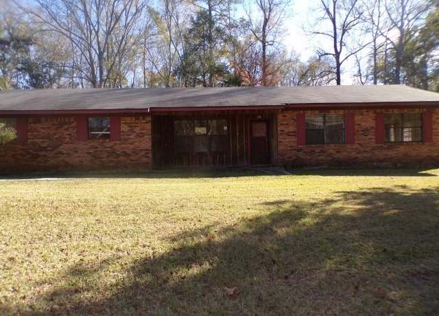 Property at 1060 Holt Dr, Port Gibson, MS 39150, 3 beds, 2.5 baths