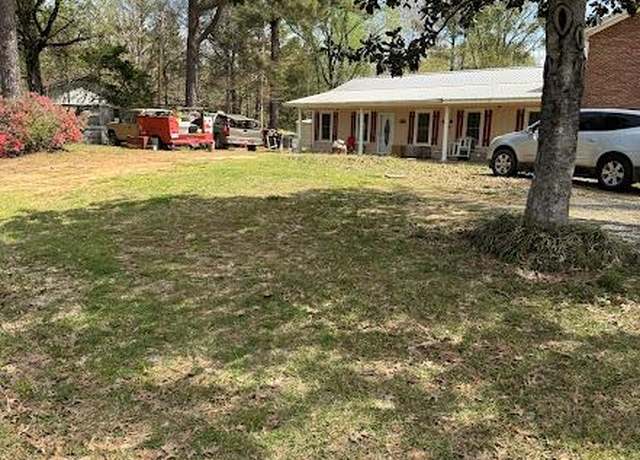 Property at 9245 Hallsferry Rd, Vicksburg, MS 39180, 4 beds, 2.5 baths