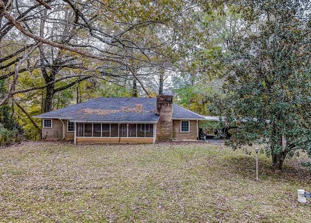 Property at 2885 Hwy 80, Vicksburg, MS 39180, 4 beds, 2.5 baths