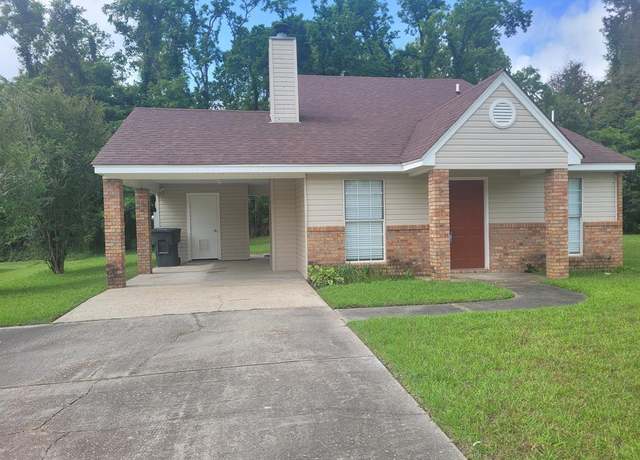 Property at 105 Fleetwood Dr, Vicksburg, MS 39180, 3 beds, 2 baths