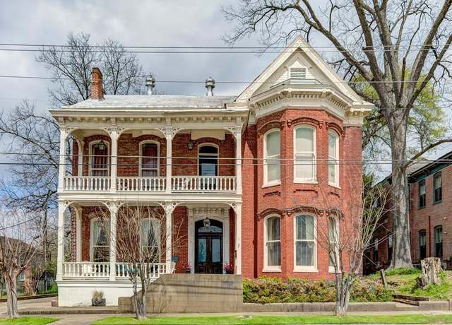 Property at 1117 Grove, Vicksburg, MS 39183, 8 beds, 8 baths