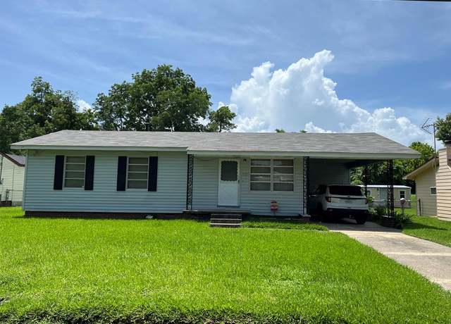 Property at 110 Short St, Vicksburg, MS 39180, 3 beds, 1 bath