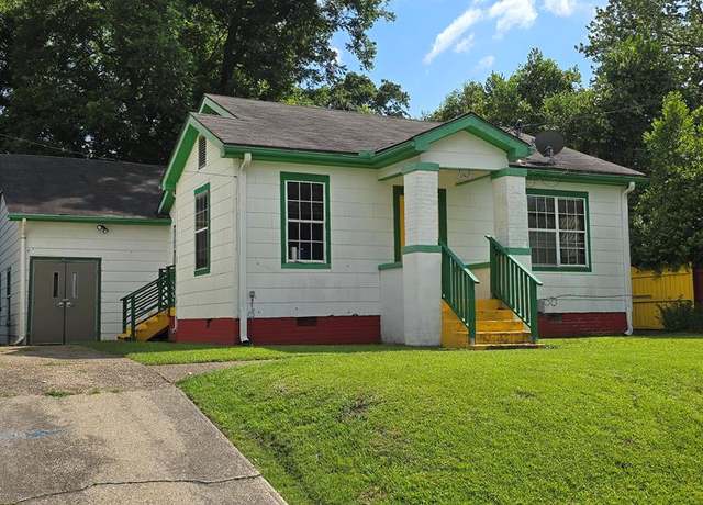 Property at 2362 Grove St, Vicksburg, MS 39183, 3 beds, 1 bath