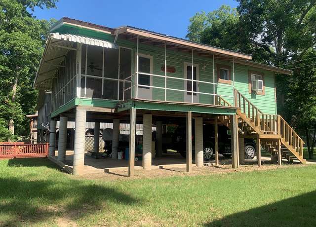 Property at 429 Sea Island Dr, Vicksburg, MS 39183, 2 beds, 1 bath