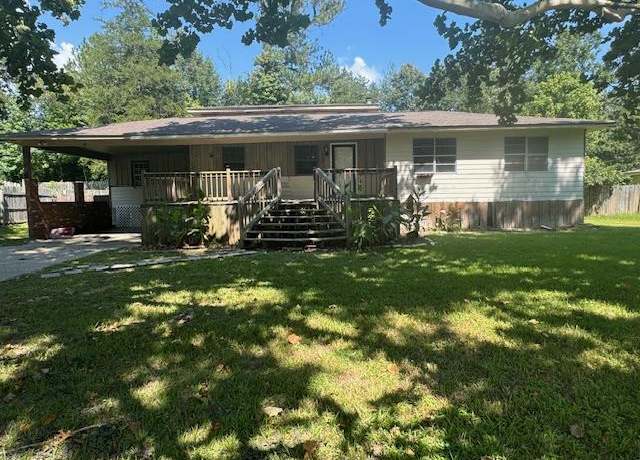 Property at 4807 Halls Ferry Rd, Vicksburg, MS 39180, 4 beds, 3 baths