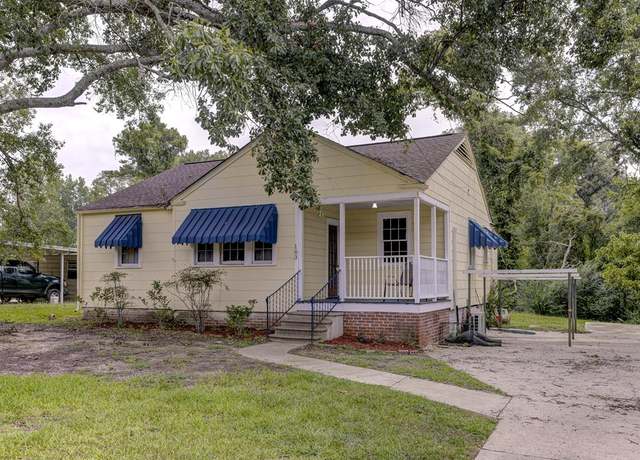 Property at 103 Roseland Dr, Vicksburg, MS 39180, 3 beds, 1 bath