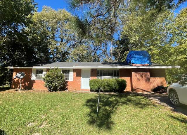 Property at 103 Hamilton Pl, Vicksburg, MS 39180, 3 beds, 2 baths