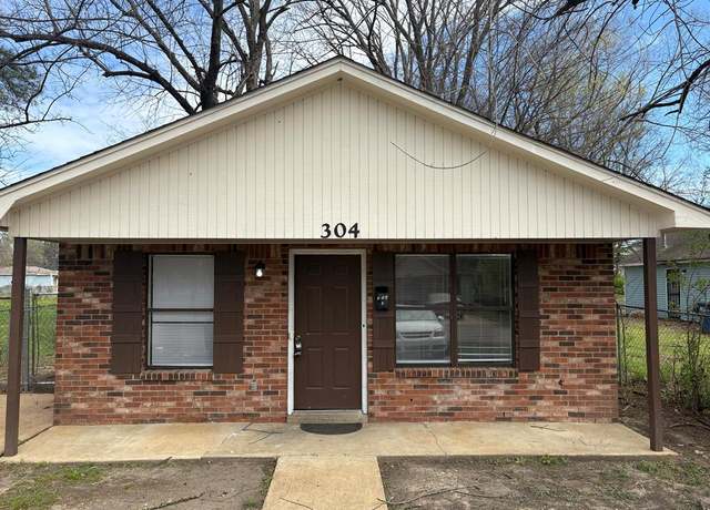 Property at 304 S 10th St, West Memphis, AR 72301, 2 beds, 1 bath