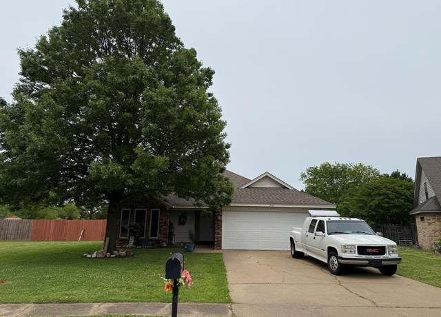 Property at 259 N Casa View Dr, Marion, AR 72364, 3 beds, 2 baths