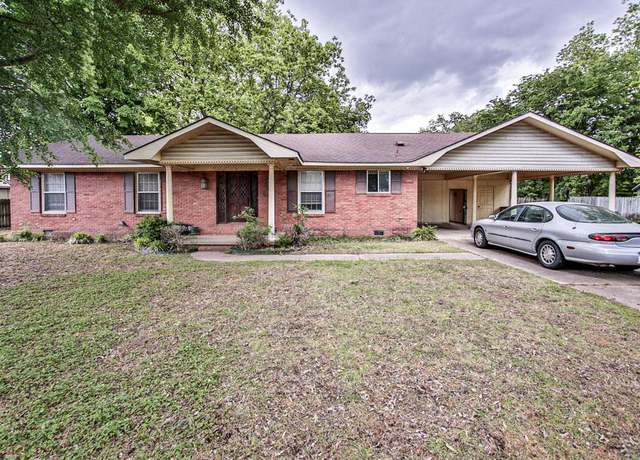 Property at 612 Circle Dr, Trumann, AR 72472, 3 beds, 2 baths