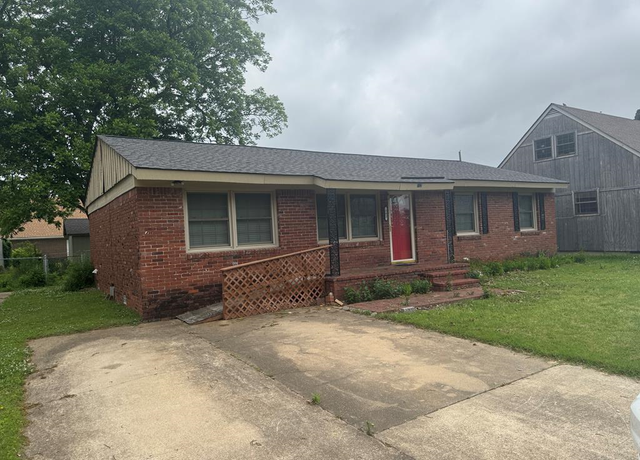 Property at 102 Mimosa Dr, Osceola, AR 72370, 4 beds, 1.5 baths