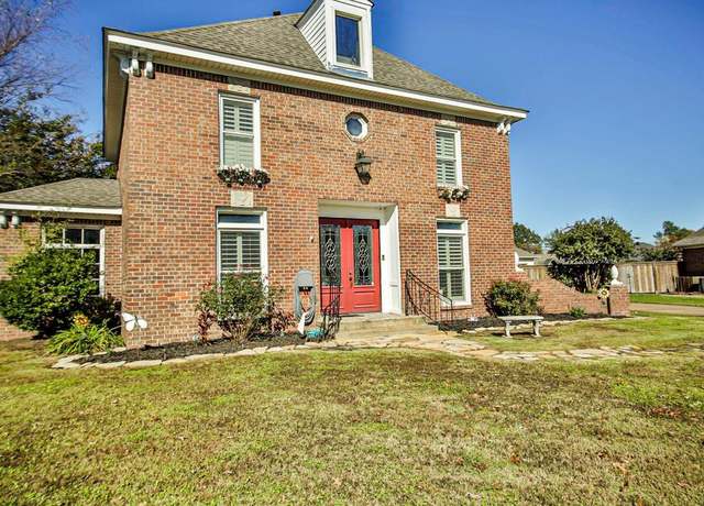 Property at 1108 Richland Cv, West Memphis, AR 72301, 3 beds, 2.5 baths