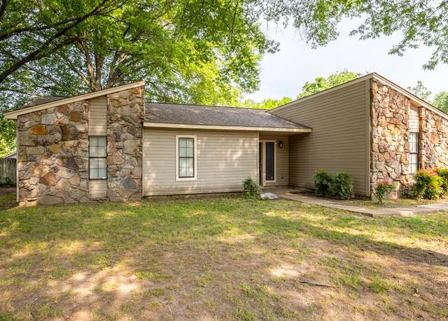 Property at 376 N Prairie Cv, Marion, AR 72364, 3 beds, 2 baths