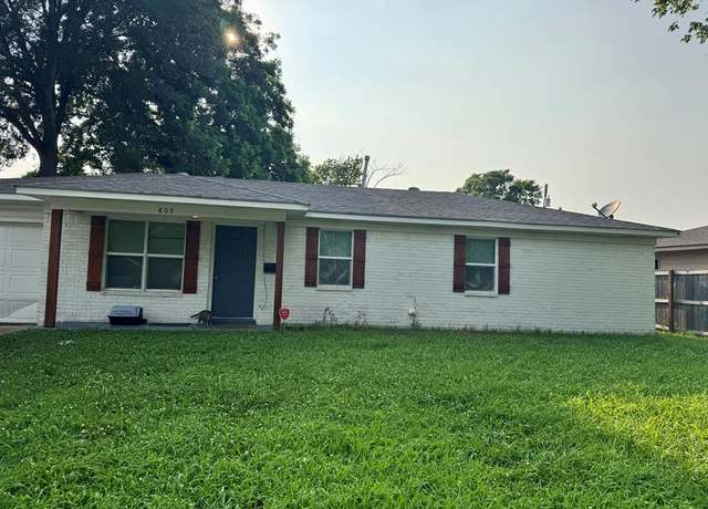 Property at 805 Walnut Dr, West Memphis, AR 72301, 4 beds, 2 baths
