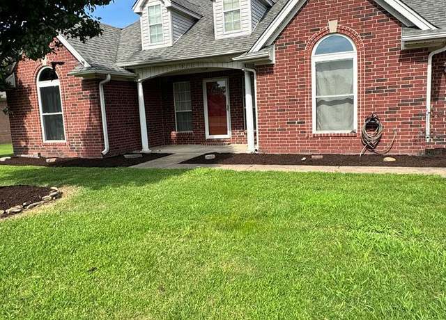 Property at 511 Edgewood Dr, Marion, AR 72364, 3 beds, 2 baths