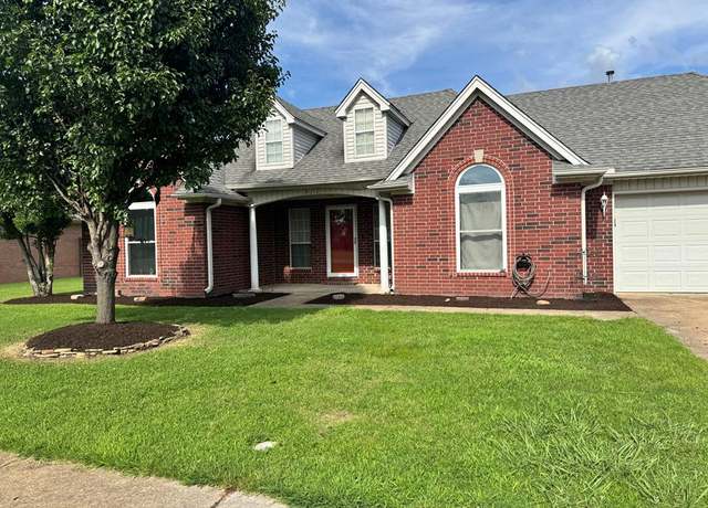 Property at 511 Edgewood Dr, Marion, AR 72364, 3 beds, 2 baths