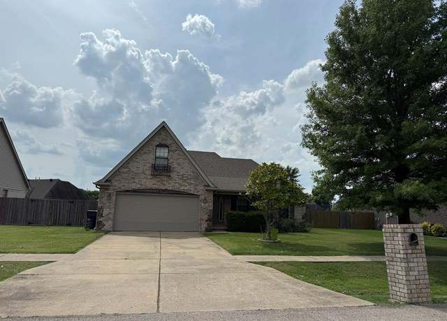 Property at 810 Rue Chateau Dupre Dr, Marion, AR 72364, 3 beds, 2 baths