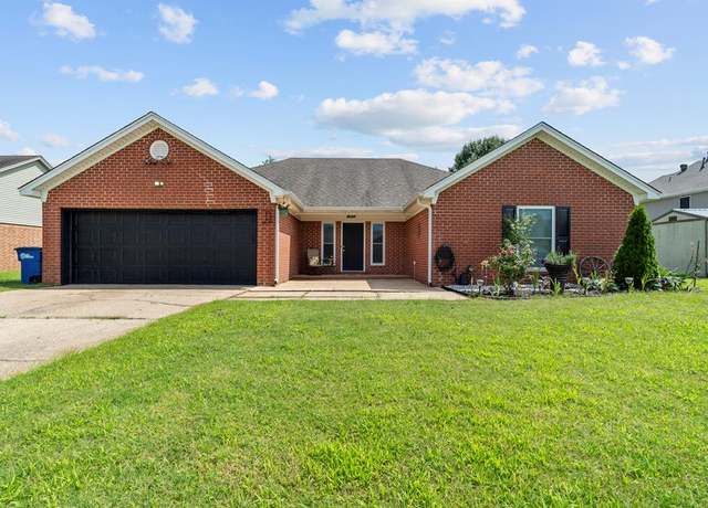 Property at 1600 Ashwood Cir, West Memphis, AR 72301, 3 beds, 2 baths