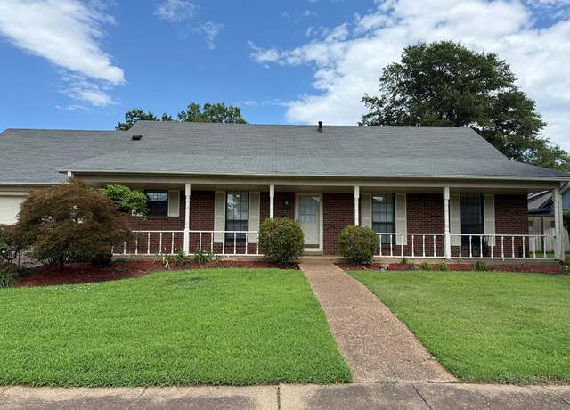 Property at 201 Windsor Dr, West Memphis, AR 72301, 3 beds, 2 baths