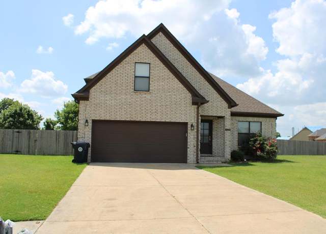 Property at 828 Crittenden Blvd, Marion, AR 72364, 4 beds, 2.5 baths