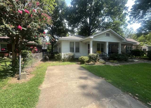 Property at 1134 Holly St, Blytheville, AR 72315, 2 beds, 2 baths
