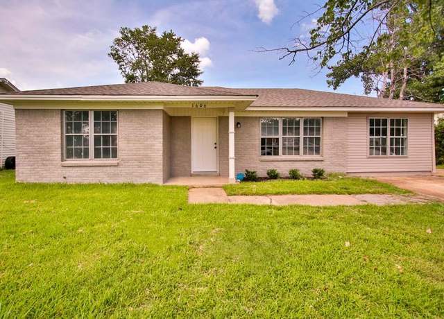 Property at 1606 Goodwin Ave, West Memphis, AR 72301, 4 beds, 1.5 baths