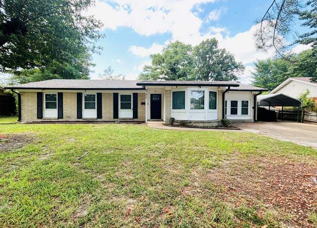 Property at 415 Vanderbilt Ave, West Memphis, AR 72301, 4 beds, 2 baths