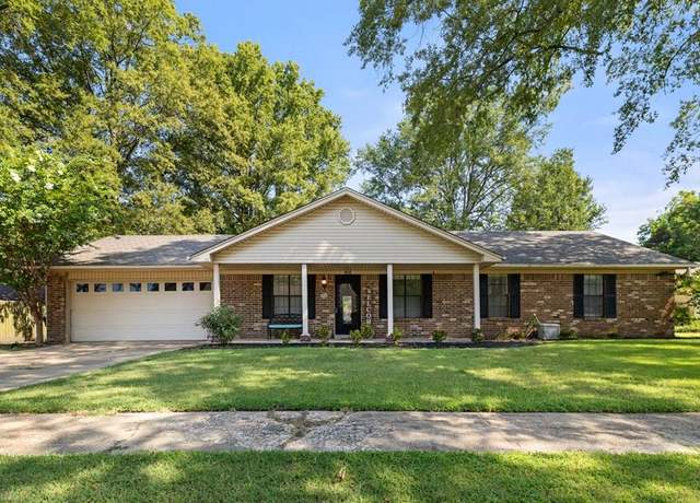 Property at 909 Rosewood Dr, West Memphis, AR 72301, 3 beds, 2 baths