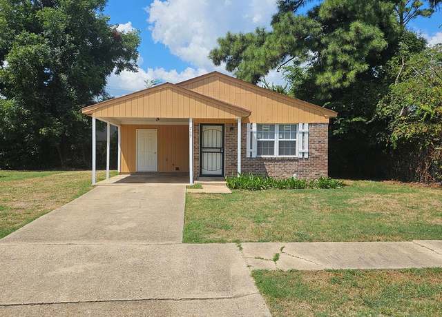 Property at 715 Foxwood St, West Memphis, AR 72301, 3 beds, 1 bath