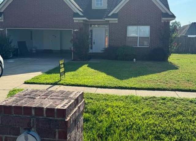 Property at 817 Blvd St Germaine St, Marion, AR 72364, 4 beds, 2 baths