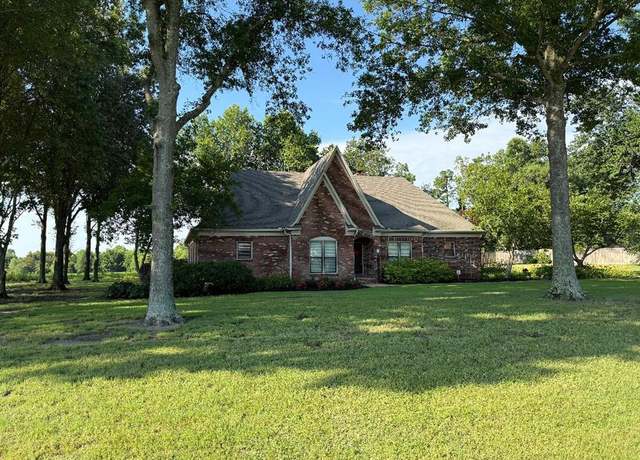 Property at 250 Rivertrace Dr, Marion, AR 72364, 3 beds, 3.5 baths