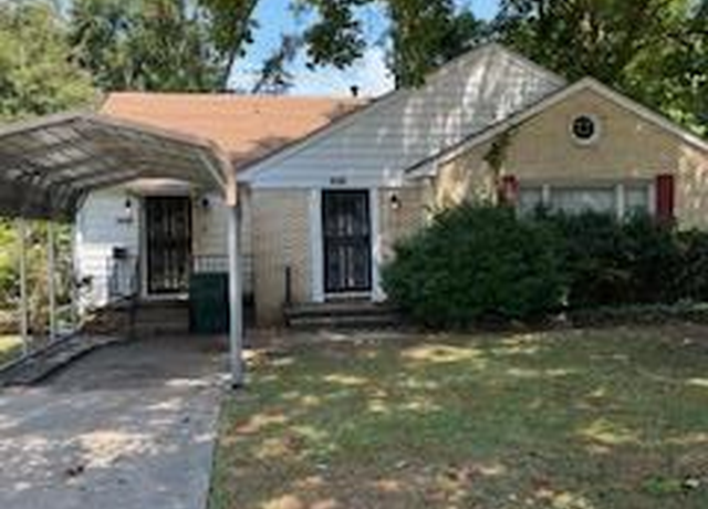 Property at 1016 W Hardin St, Blytheville, AR 72315, 3 beds, 1.5 baths