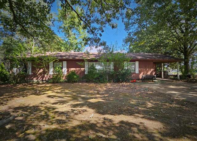 Property at 2300 Burnette Dr, Wynne, AR 72396, 4 beds, 2 baths