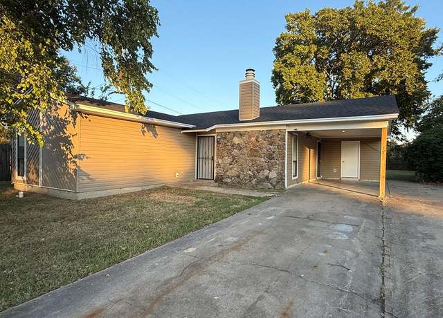 Property at 1215 Proctor Rd, West Memphis, AR 72301, 3 beds, 1.5 baths