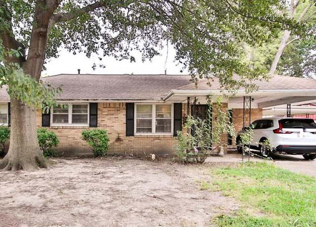 Property at 603 Highland Dr, West Memphis, AR 72301, 4 beds, 2.5 baths
