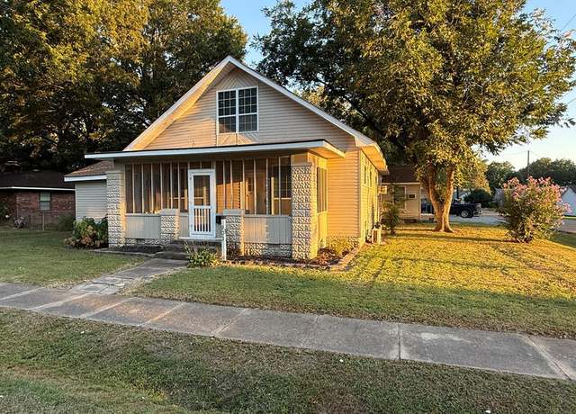 Property at 903 Levesque Ave Ave E, Wynne, AR 72396, 5 beds, 2 baths