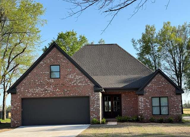 Property at 25 Cypress Crk, Marion, AR 72364, 4 beds, 3 baths