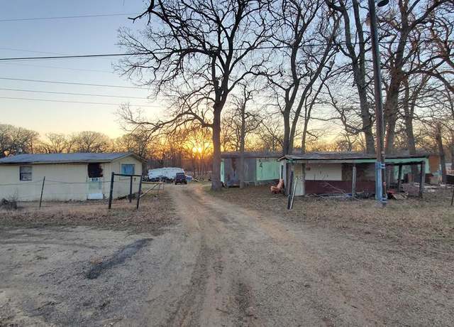 Property at 104 The Woods South Rd, Trinidad, TX 75163, 3 beds, 2 baths