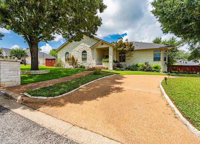 Property at 903 Rico Dr, Athens, TX 75751, 3 beds, 2 baths